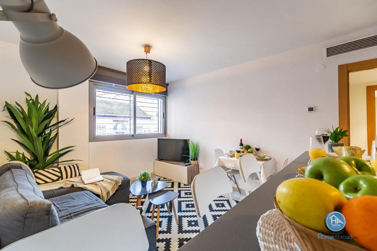 Malaga Boutique Stay - Carlos Haya Area With Parking Buitenkant foto