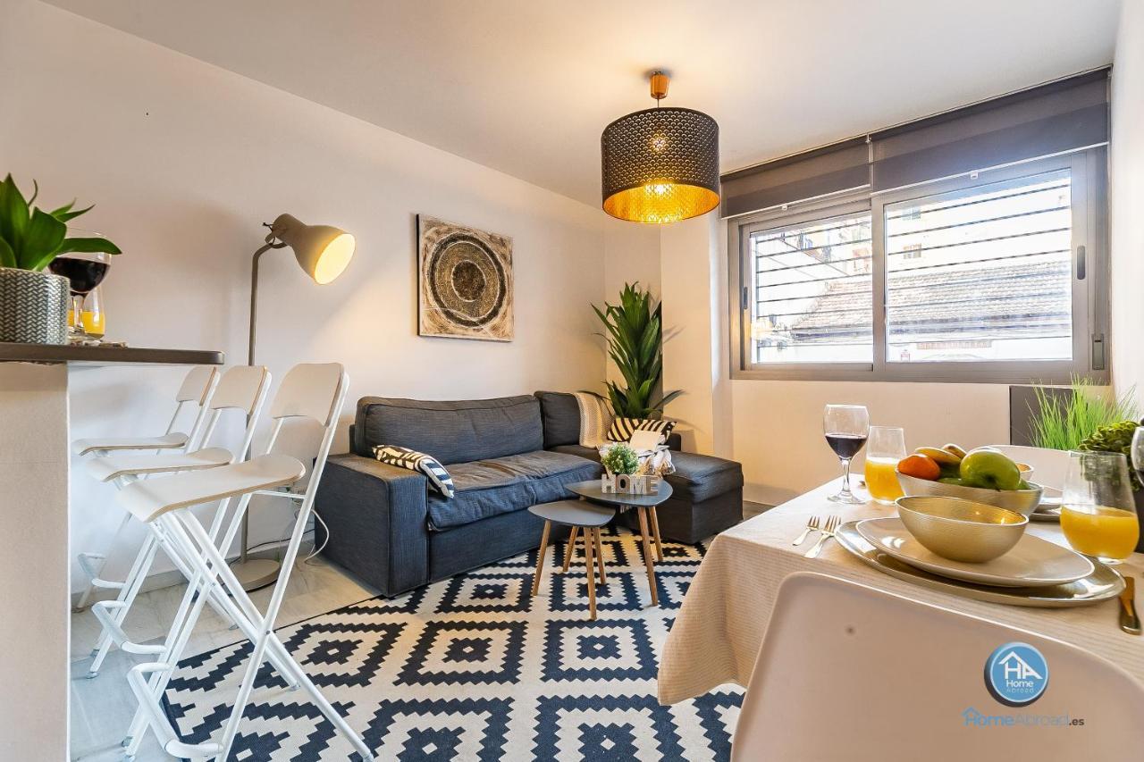 Malaga Boutique Stay - Carlos Haya Area With Parking Buitenkant foto