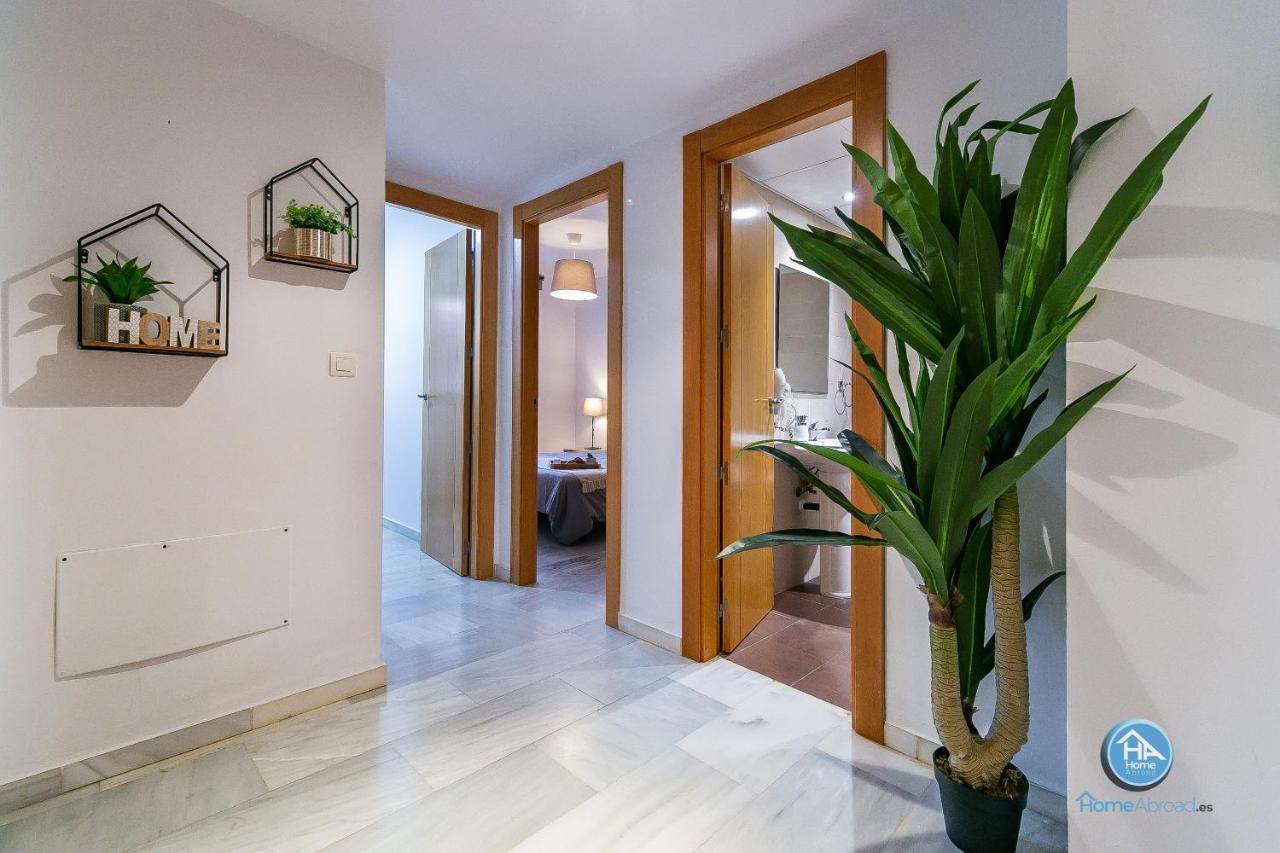 Malaga Boutique Stay - Carlos Haya Area With Parking Buitenkant foto