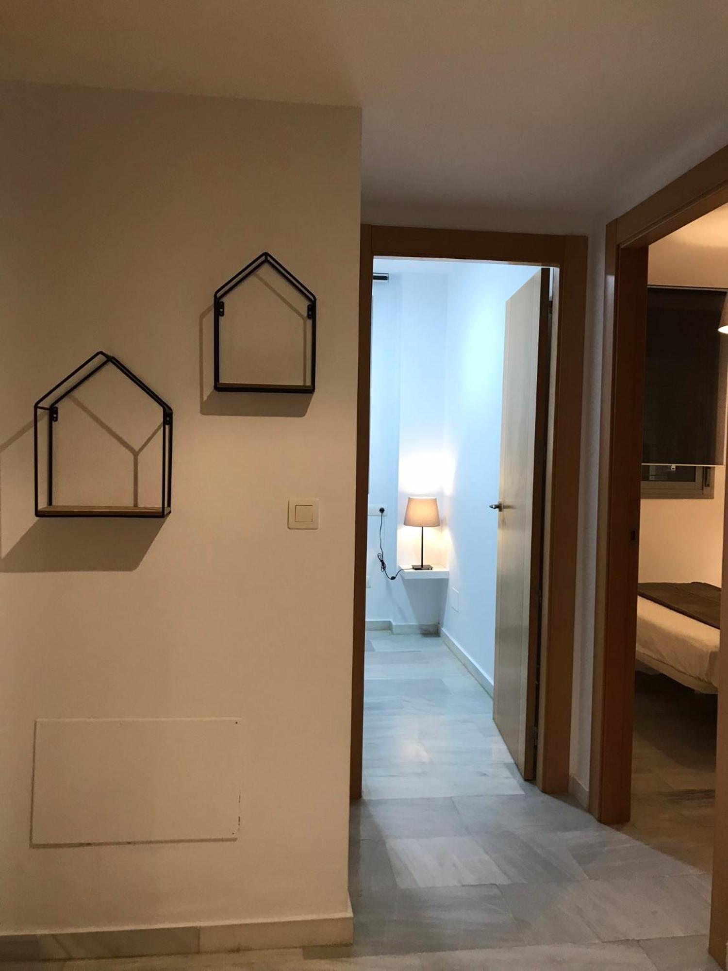 Malaga Boutique Stay - Carlos Haya Area With Parking Buitenkant foto